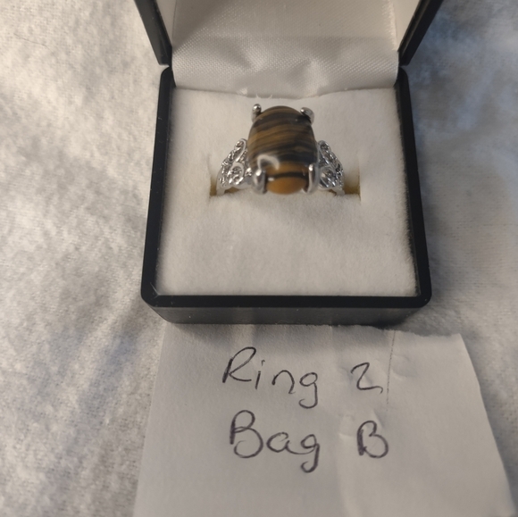 New women's size 7 3/4 brown swirl ring - Picture 4 of 4